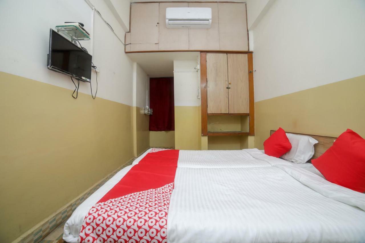 Oyo 46697 Hotel Gopi Nagpur Buitenkant foto